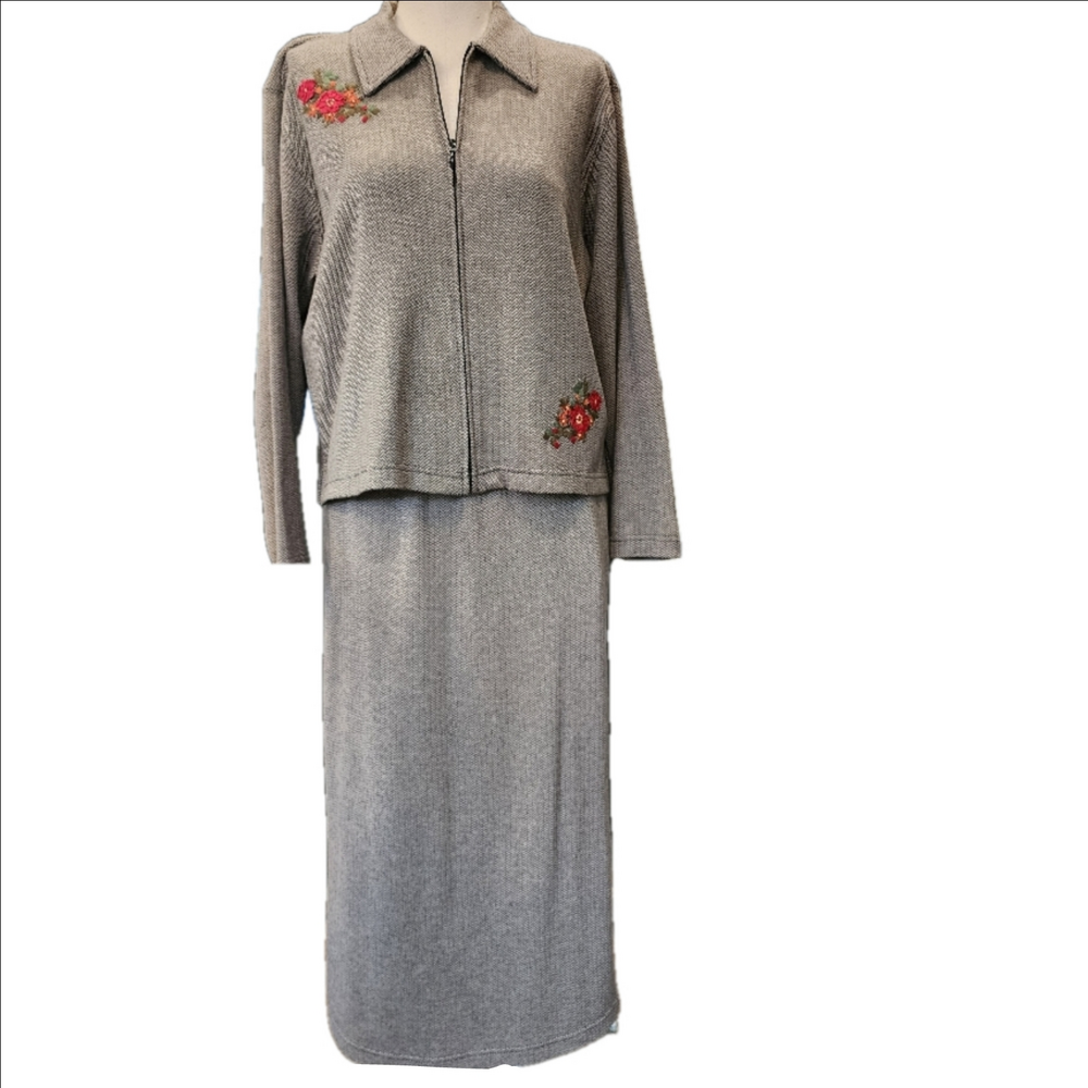 BECHAMEL BLACK/CREAM Embroidered Women's Skirt Set